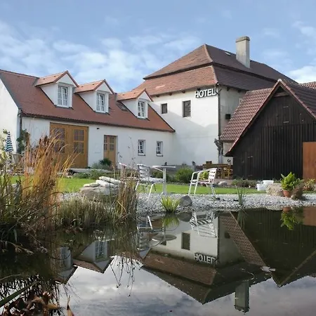فندق Na Velke Hospode Sedlice (Strakonice)